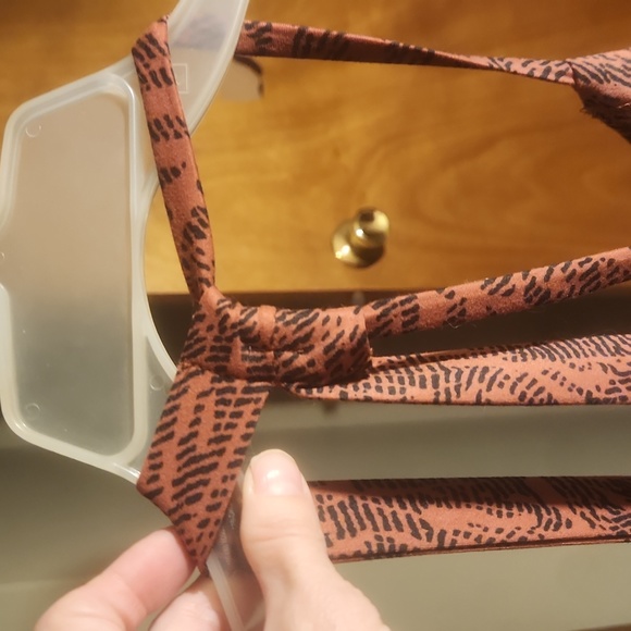 Dress - Picture 7 of 7